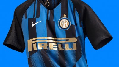 La modelo Winnie Harlow revela la camiseta mashup del Inter