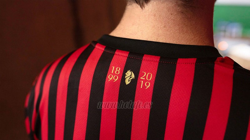 Camiseta-AC-MIlan-120-Anos-ii.jpg